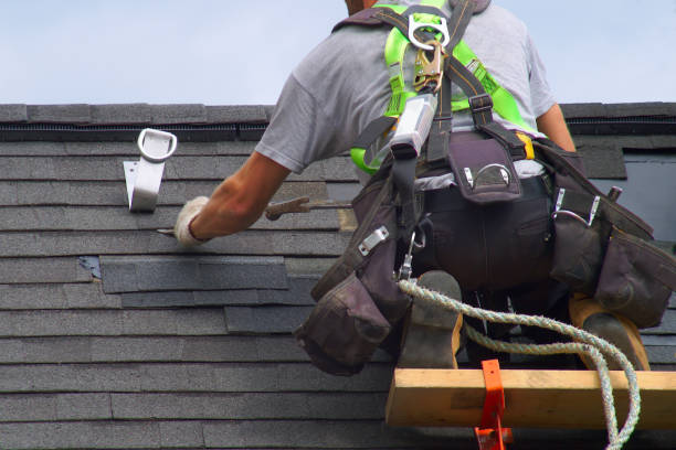Quick and Trustworthy Emergency Roof Repair Services in Lake Belvedere Estates, FL